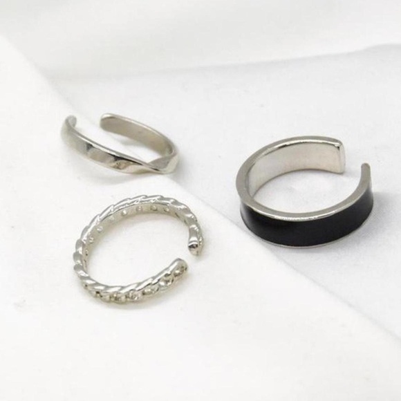 Minimalist Stacking Rings - Picture 4 of 4